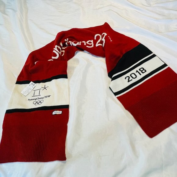 PyeongChang 2018 Official Red Olympic Winter Games Scarf Wordmark Jinyoung - Picture 9 of 12